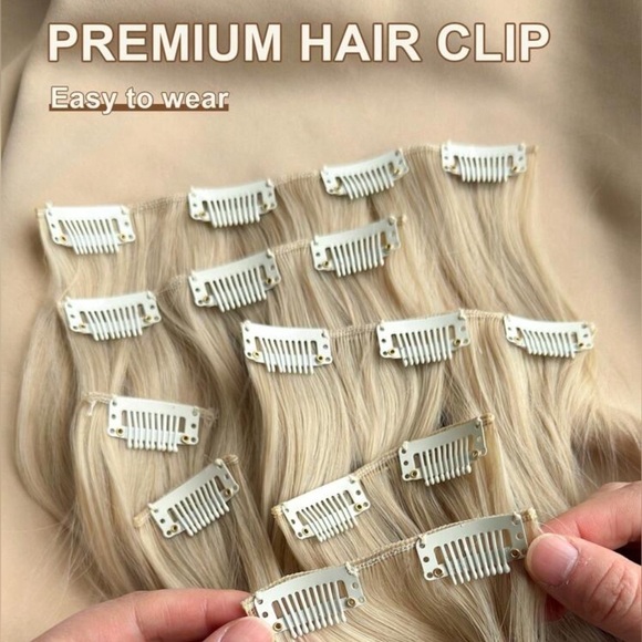 Human hair blend #613 Womens Clip in  Light Blonde  wavy hair extensions - Picture 6 of 10